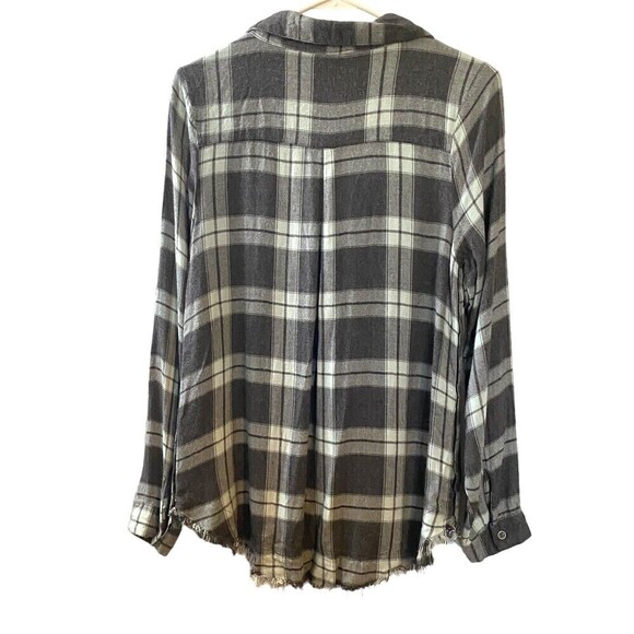 BKE Eased Womens Gray Split V-Neck Soft 100% Rayon Plaid Button Up Shirt Small - Picture 4 of 12